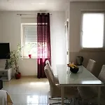 شقة Kristy