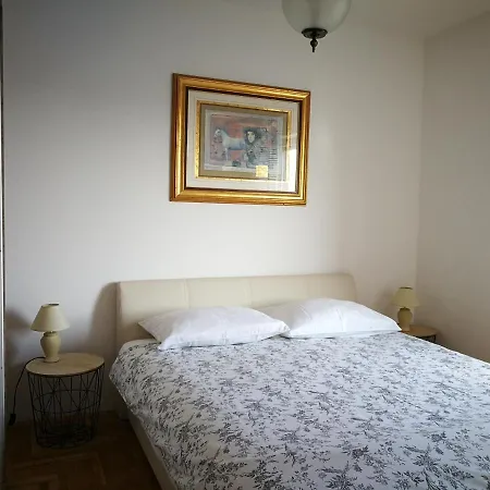 Apartman Kristy Zára