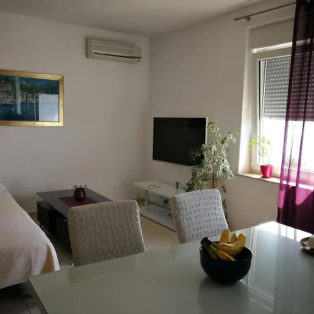 Kristy Apartman