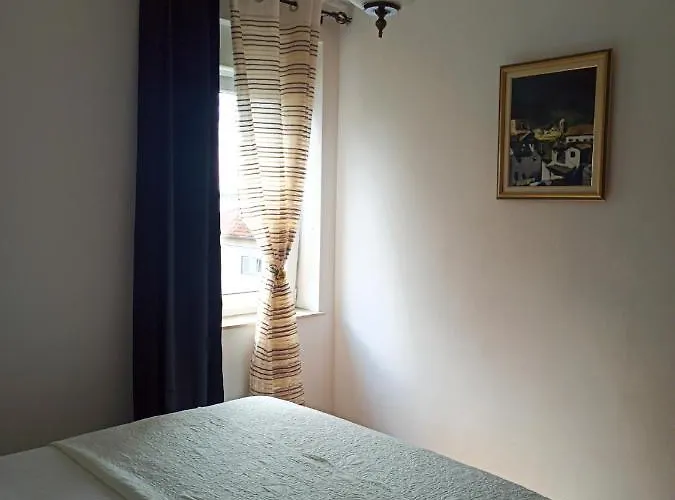 Kristy شقة زادار